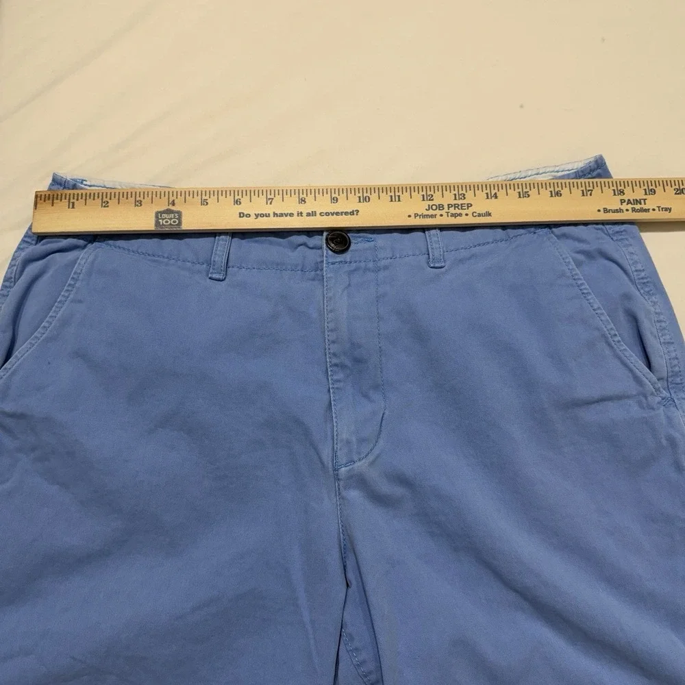 American Eagle Classic Chino Shorts Mens 34 Blue Cotton Flat Front Casual Preppy